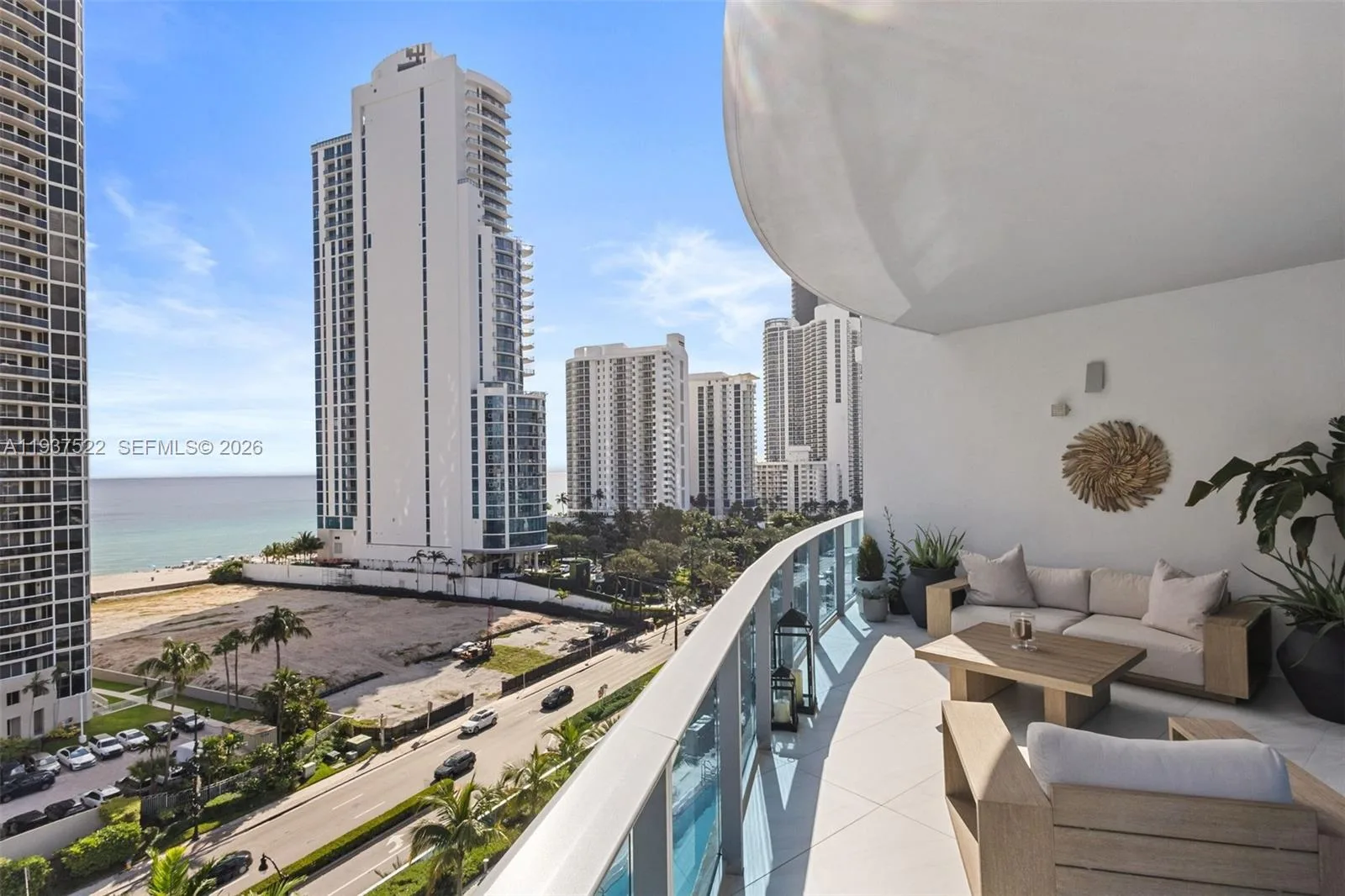 17550 Collins Ave # 905, Sunny Isles Beach, FL 33160 photo 4