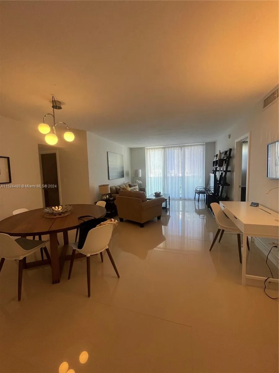 3801 S OCEAN DR # 15V, Hollywood, FL 33019