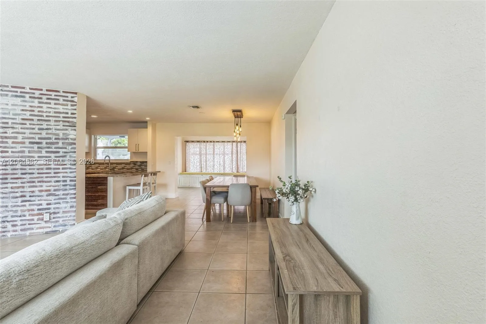 6931 SW 2nd St, Pembroke Pines, FL 33023 photo 5