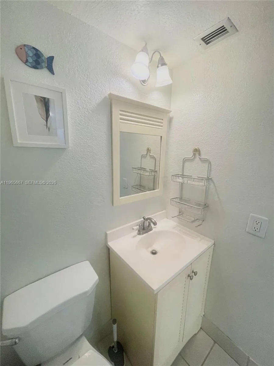1817 S Ocean Dr # 219, Hallandale Beach, FL 33009 photo 8