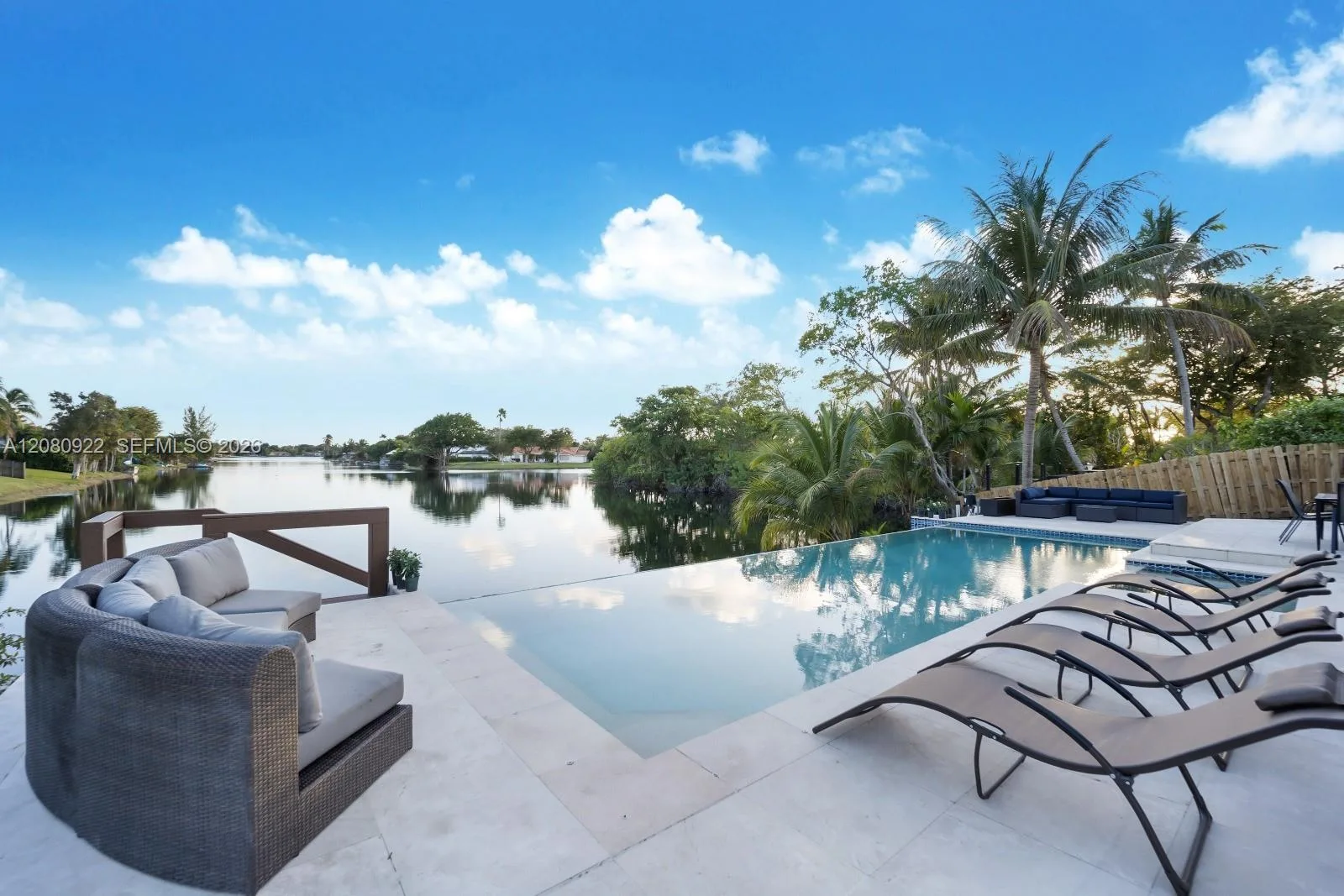 2286 NE 215th St # 2286, Miami, FL 33180