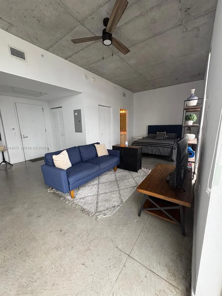 151 SE 1st St # 3404, Miami, FL 33131