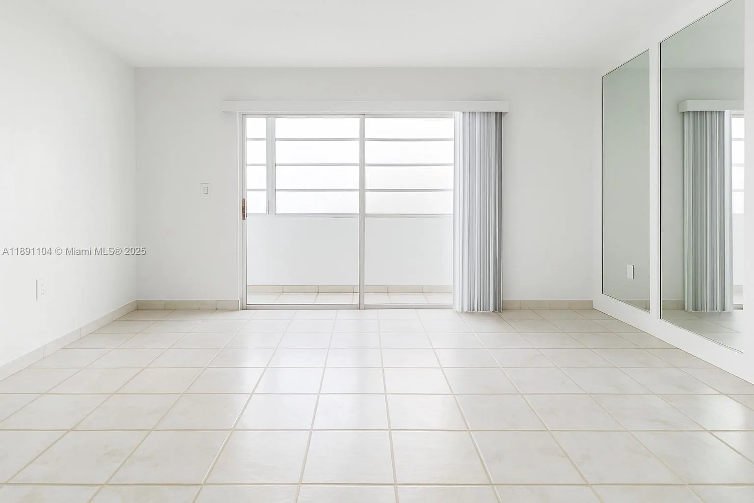 1662 Lincoln Ct # 402, Miami Beach, FL 33139 photo 2