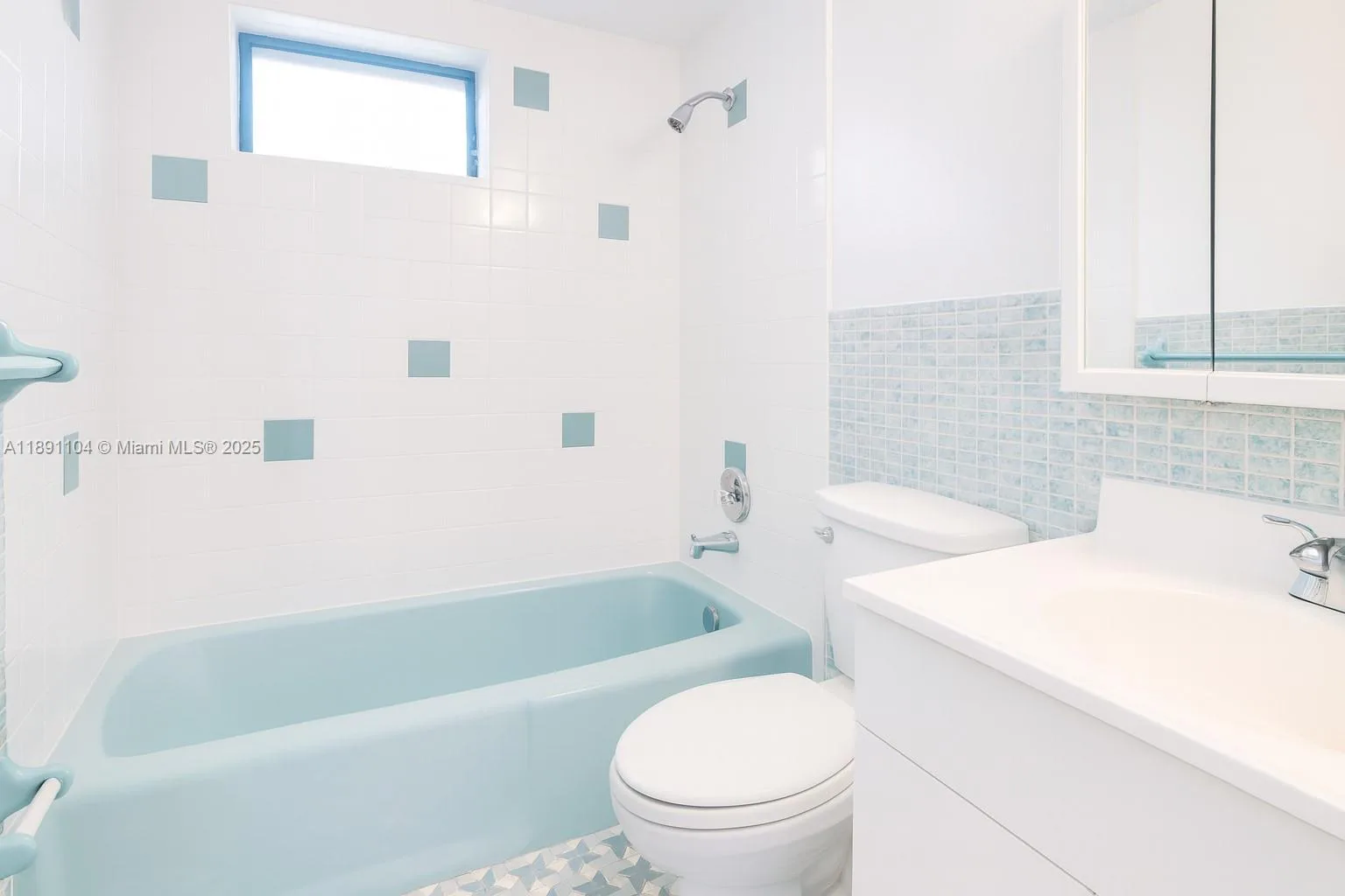 1662 Lincoln Ct # 402, Miami Beach, FL 33139 photo 8