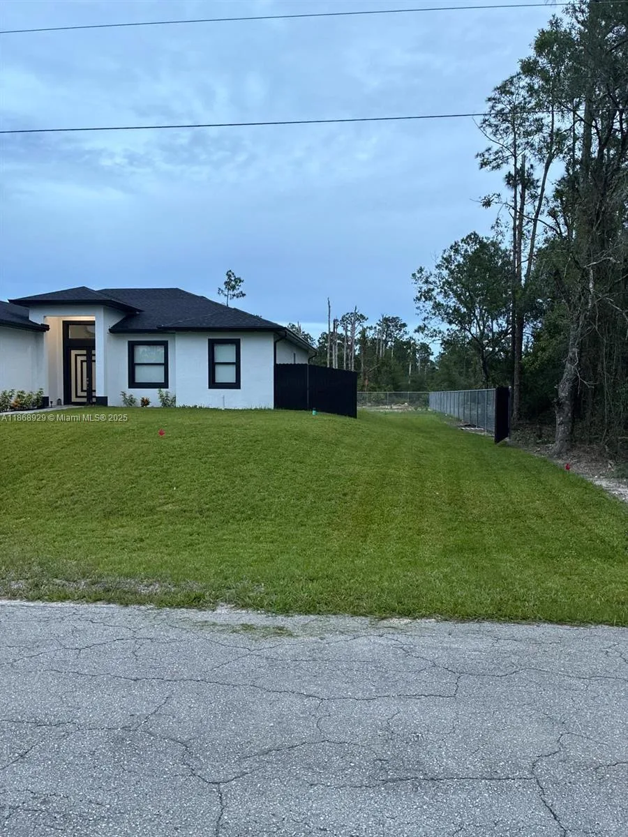 904 Leroy Avenue # 6, Lehigh Acres, FL 33972 photo 2