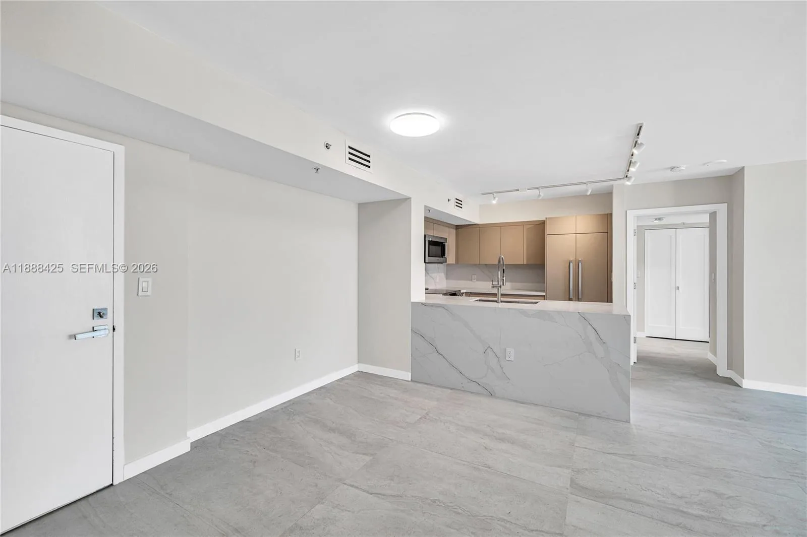 90 Alton Rd # 1103, Miami Beach, FL 33139 photo 6