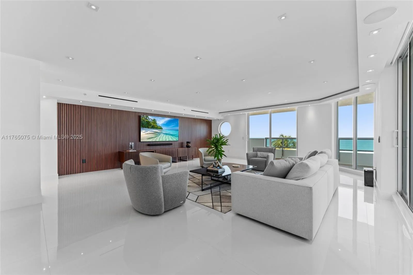 5801 Collins Ave # 600, Miami Beach, FL 33140 photo 2