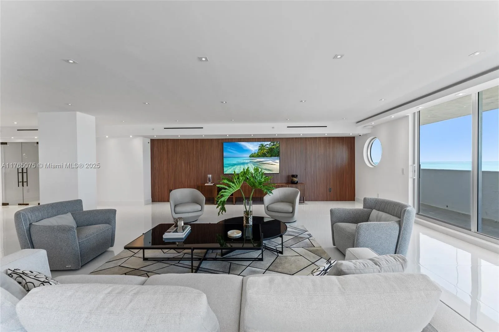 5801 Collins Ave # 600, Miami Beach, FL 33140 photo 4