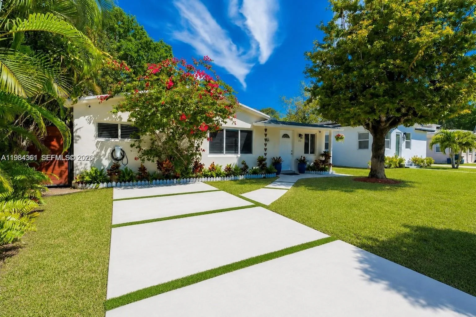 222 SW 7th St, Dania Beach, FL 33004