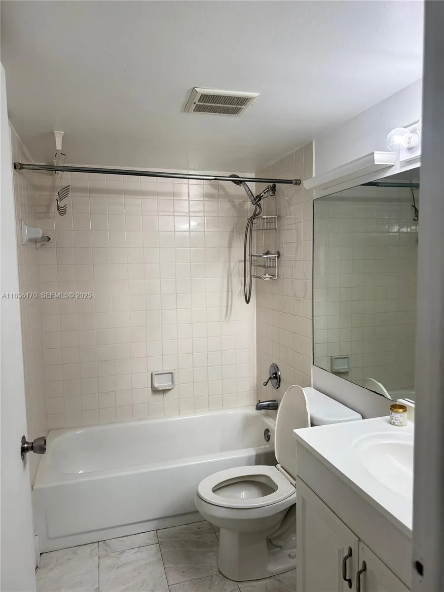 770 CLAUGHTON ISLAND DR # 601, Miami, FL 33131 photo 10