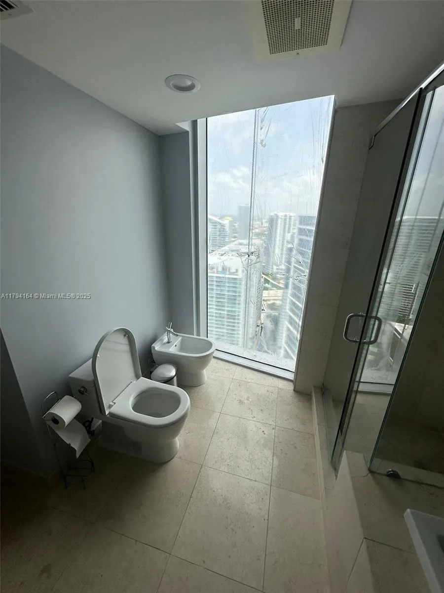 495 Brickell Ave # 5211, Miami, FL 33131 photo 9