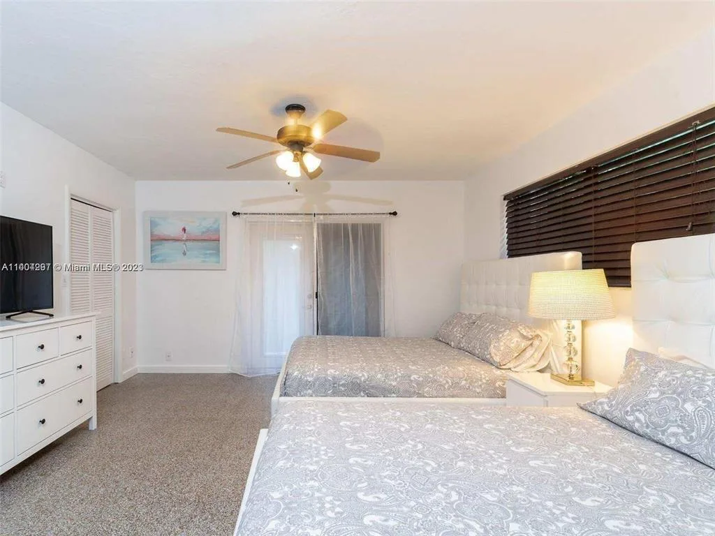 1507 GARFIELD Street, Hollywood, FL 33020 photo 5