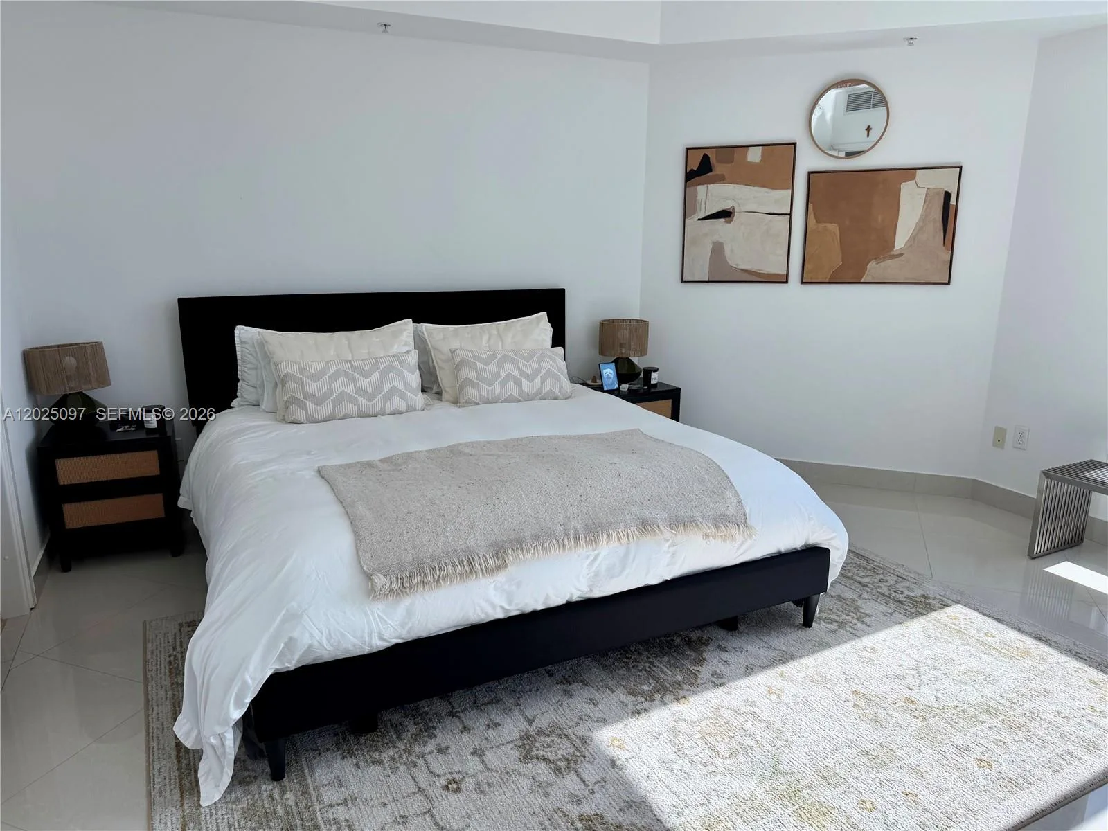 300 S Biscayne Blvd # 1810, Miami, FL 33131 photo 11