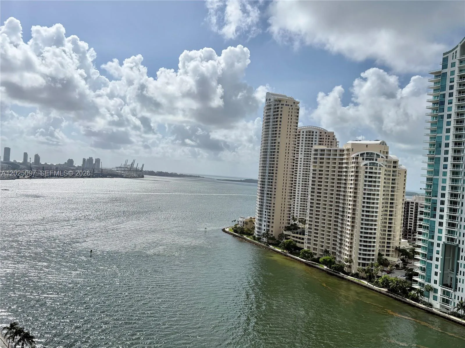 300 S Biscayne Blvd # 1810, Miami, FL 33131 photo 8