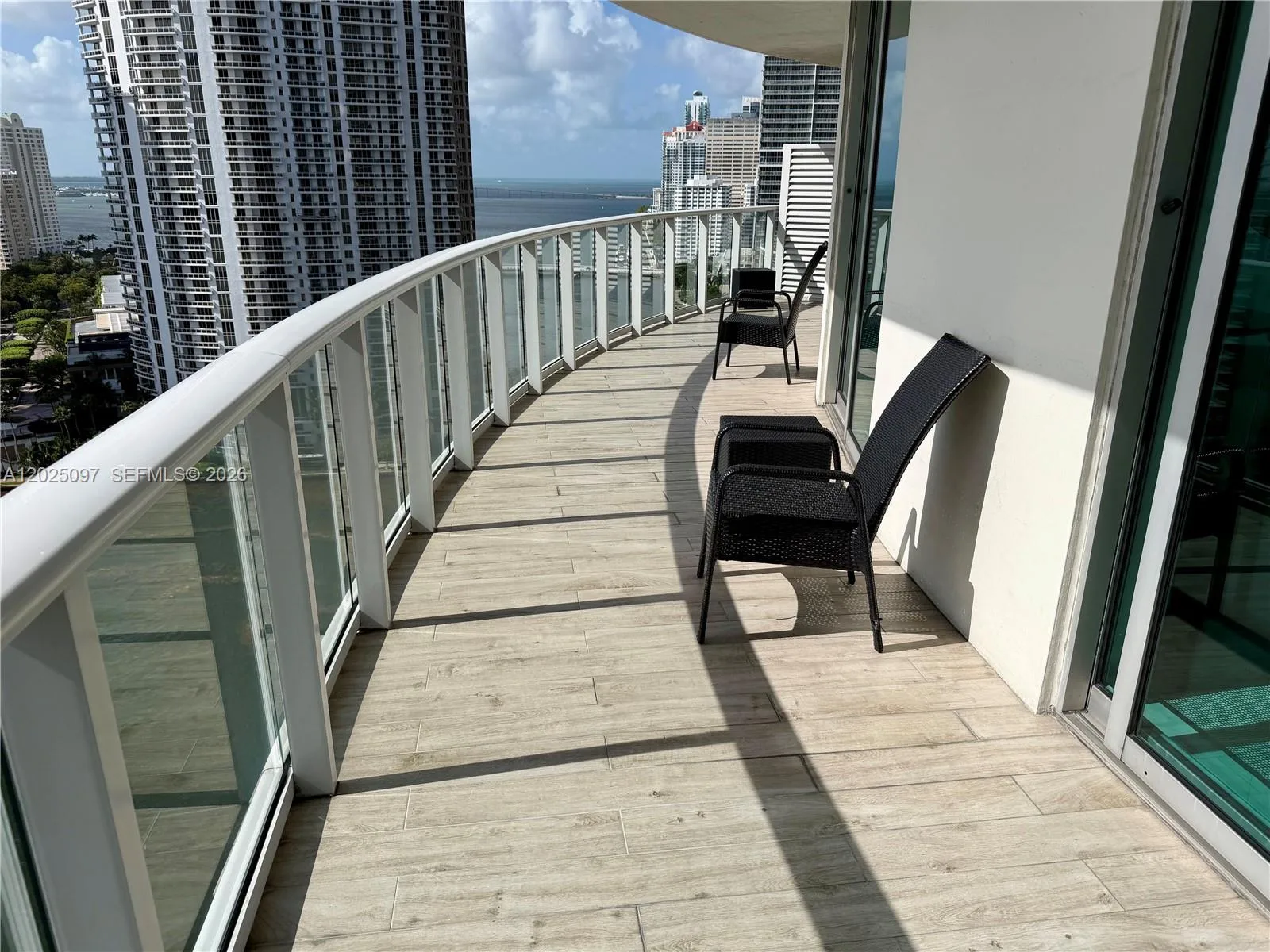 300 S Biscayne Blvd # 1810, Miami, FL 33131 photo 9