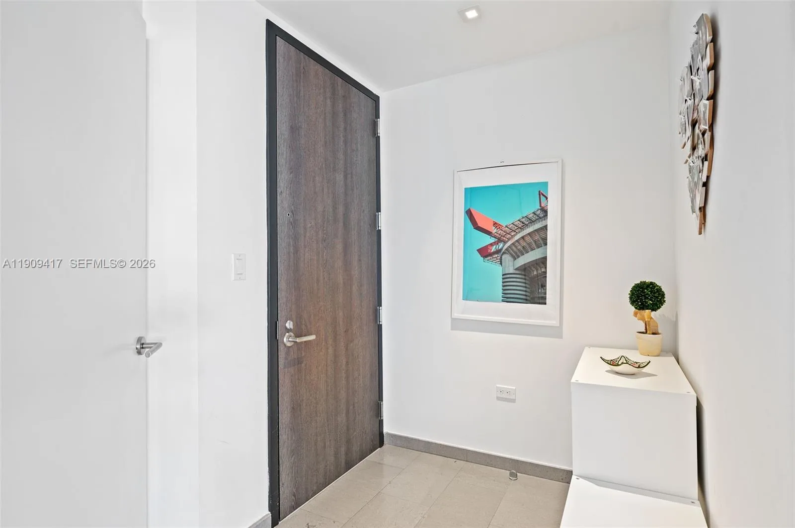 88 SW 7th St # 3101, Miami, FL 33130 photo 5