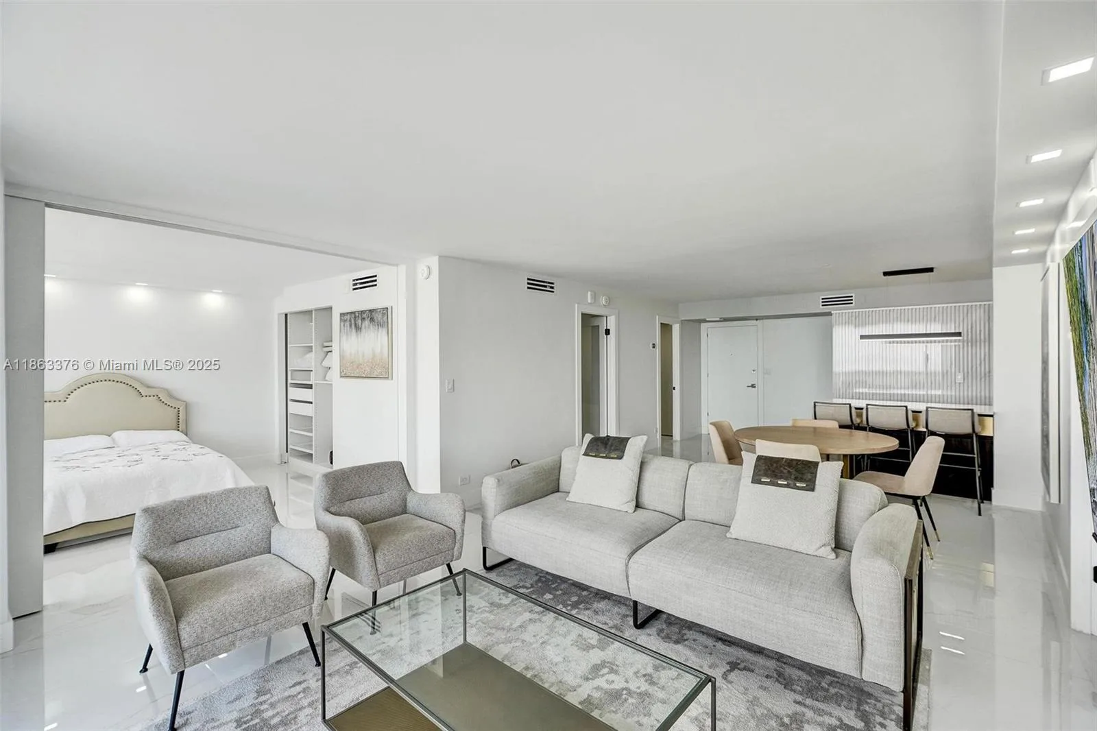 6039 Collins Ave # 1736, Miami Beach, FL 33140 photo 8