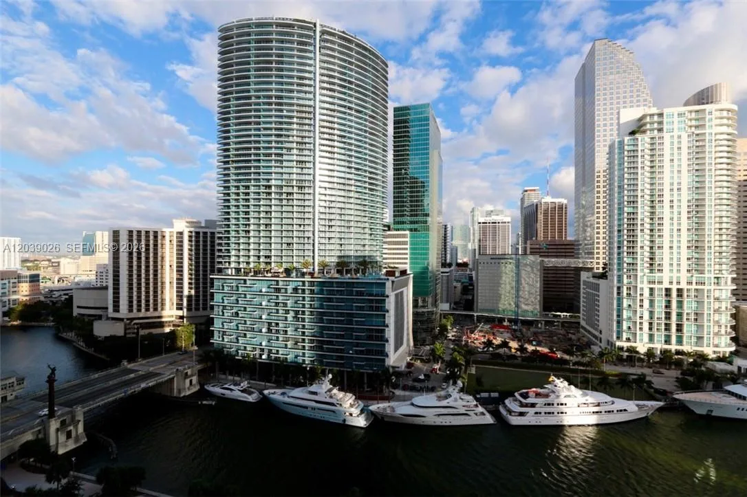 465 Brickell Ave # 4706, Miami, FL 33131