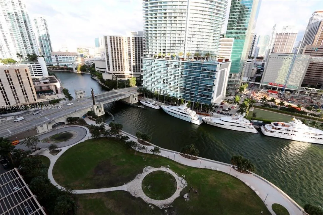 465 Brickell Ave # 4706, Miami, FL 33131 photo 3