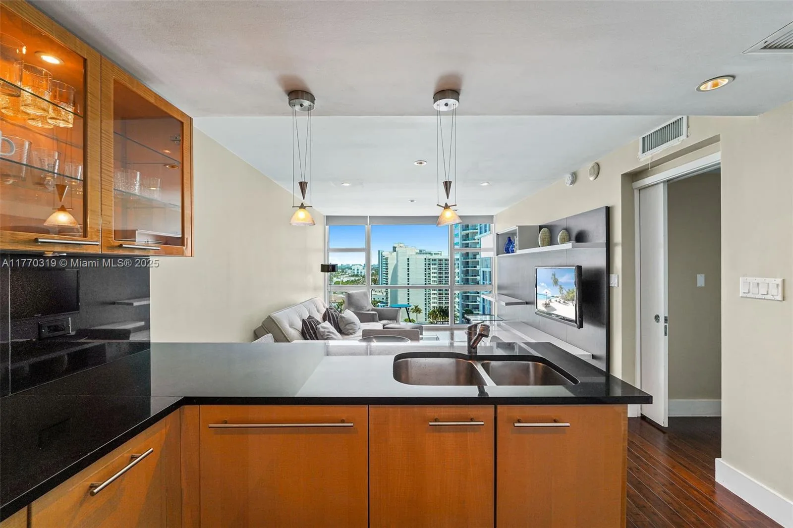6801 Collins Ave # 1214(door1203), Miami Beach, FL 33141 photo 5