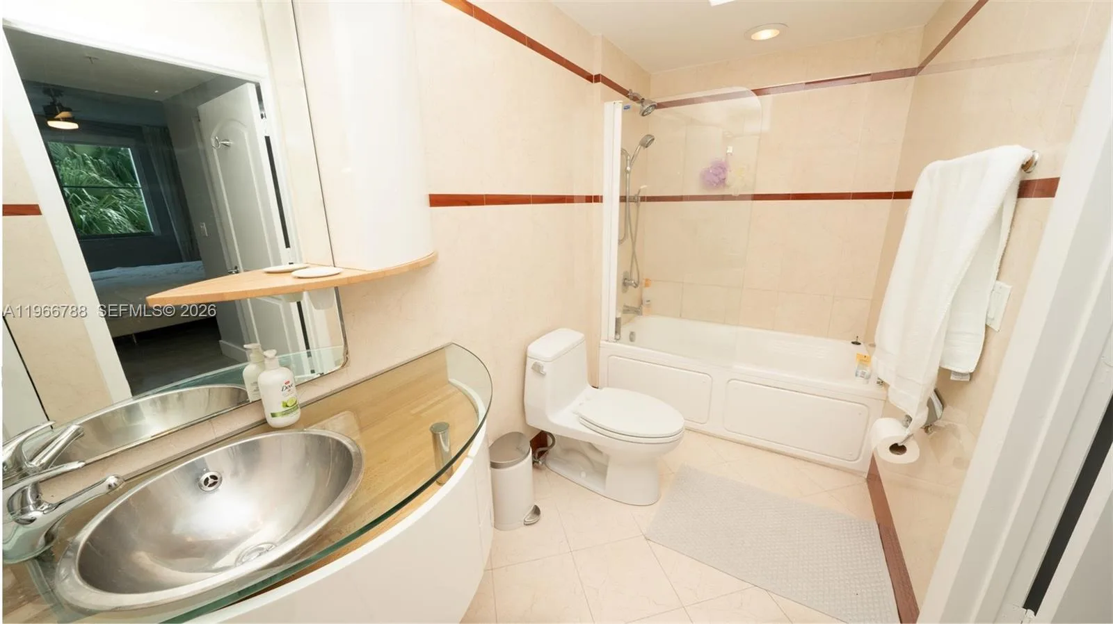 110 Washington Ave # 1504, Miami Beach, FL 33139 photo 9