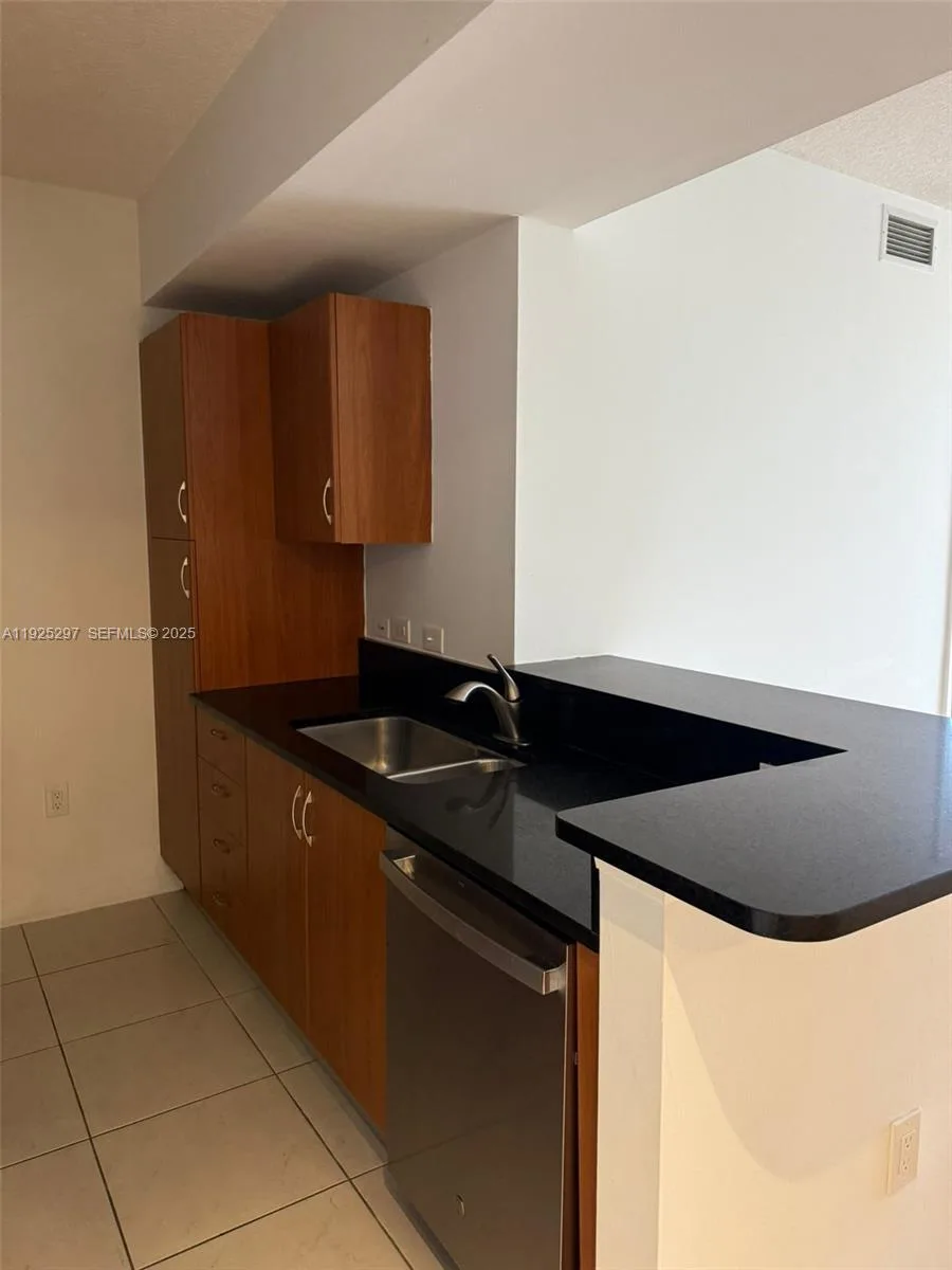 18800 NE 29th Ave # 1008, Aventura, FL 33180 photo 13