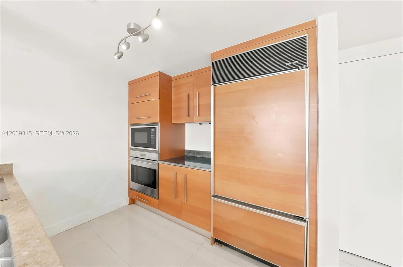 485 Brickell Ave # 3707, Miami, FL 33131 photo 5
