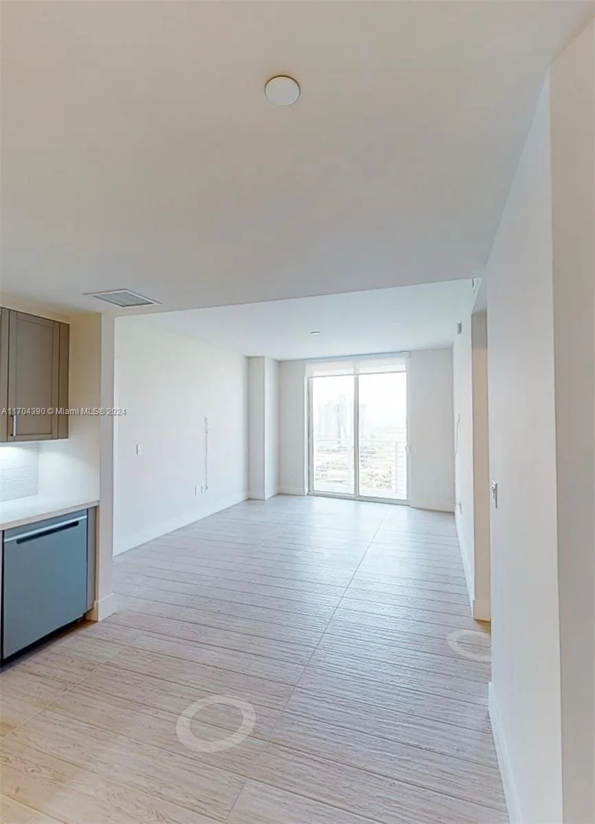 215 N New River Dr E # 1520, Fort Lauderdale, FL 33301 photo 2