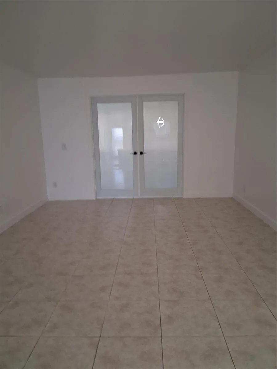 9800 Sunrise Lakes Boulevard # 109, Sunrise, FL 33322 photo 11
