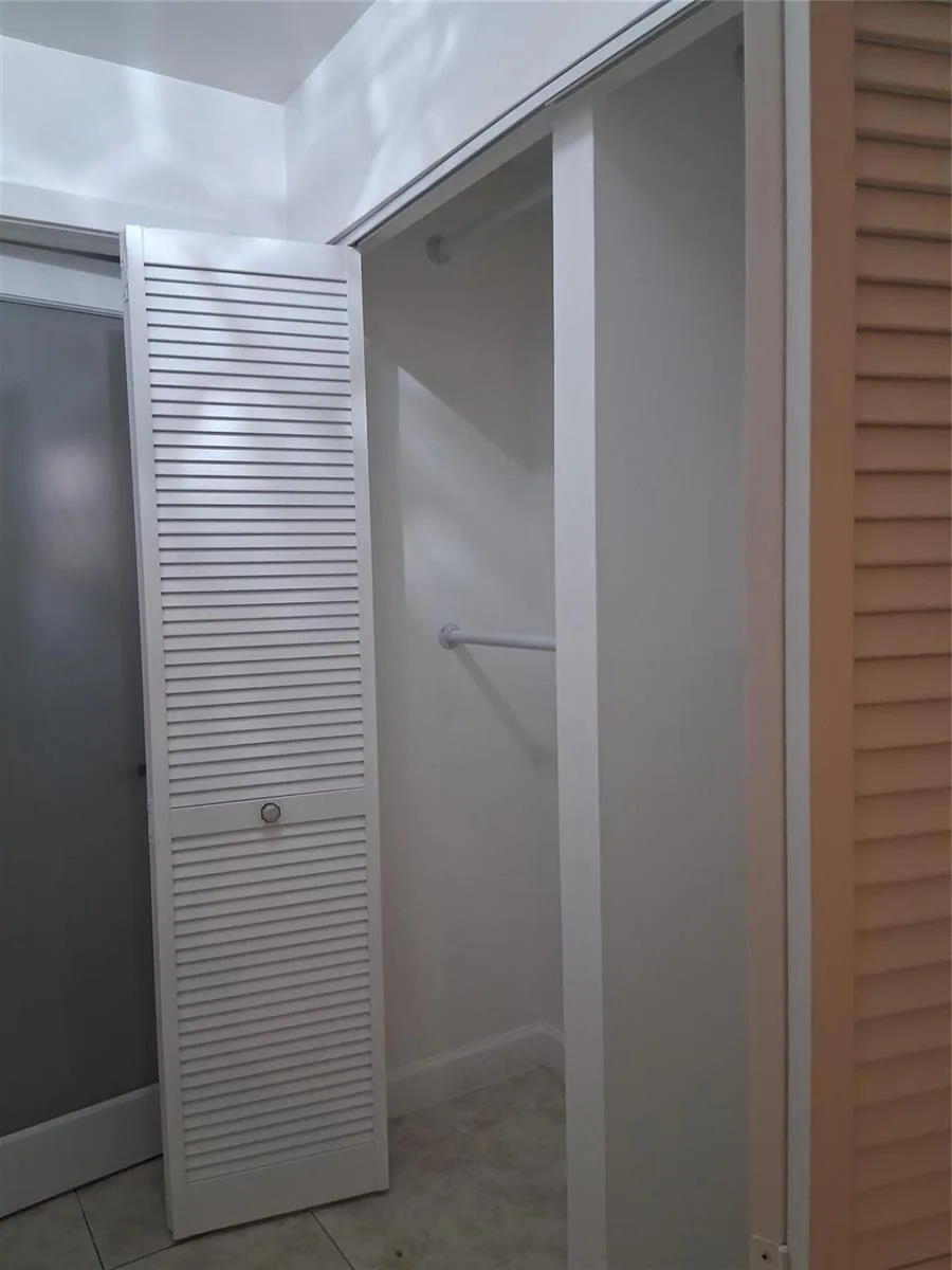 9800 Sunrise Lakes Boulevard # 109, Sunrise, FL 33322 photo 7