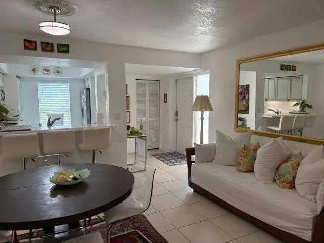1723 EMBASSY Drive # 103, West Palm Beach, FL 33401