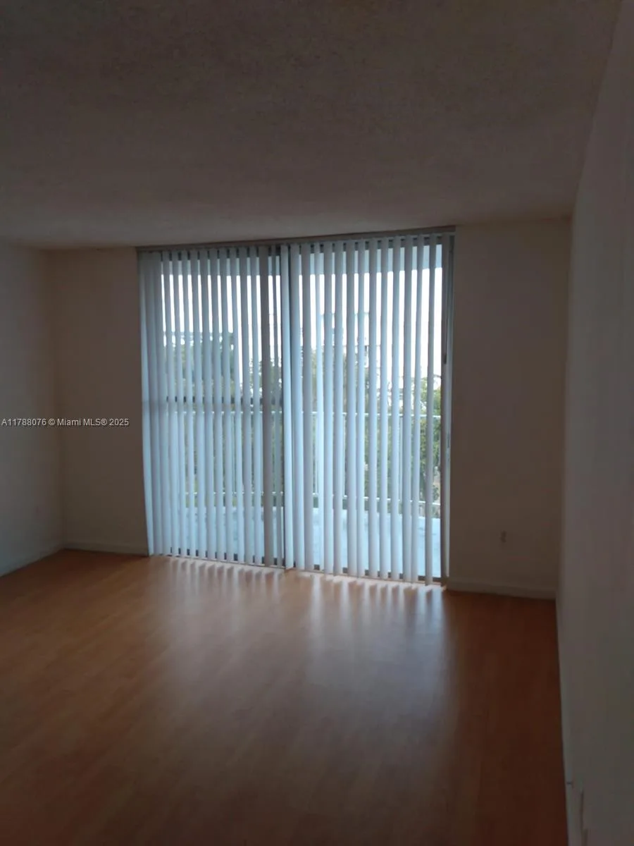 494 NW 165th St Rd # C-102, Miami, FL 33169 photo 3