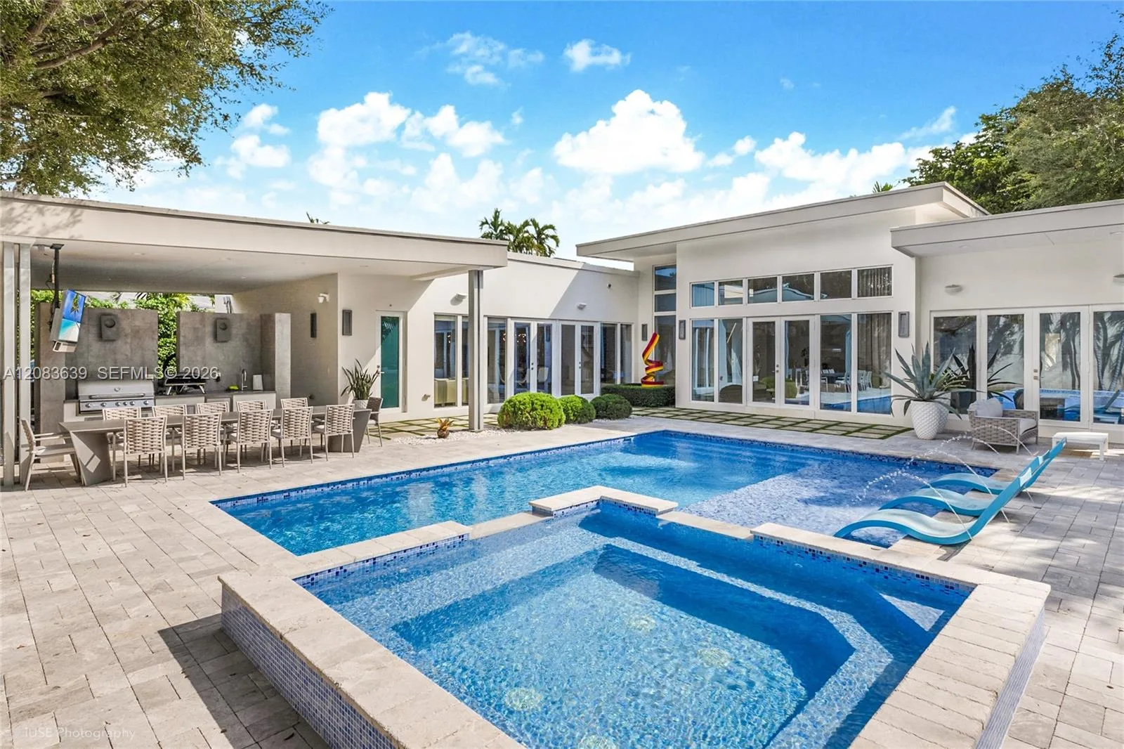 137 W Shore Dr, Miami, FL 33133