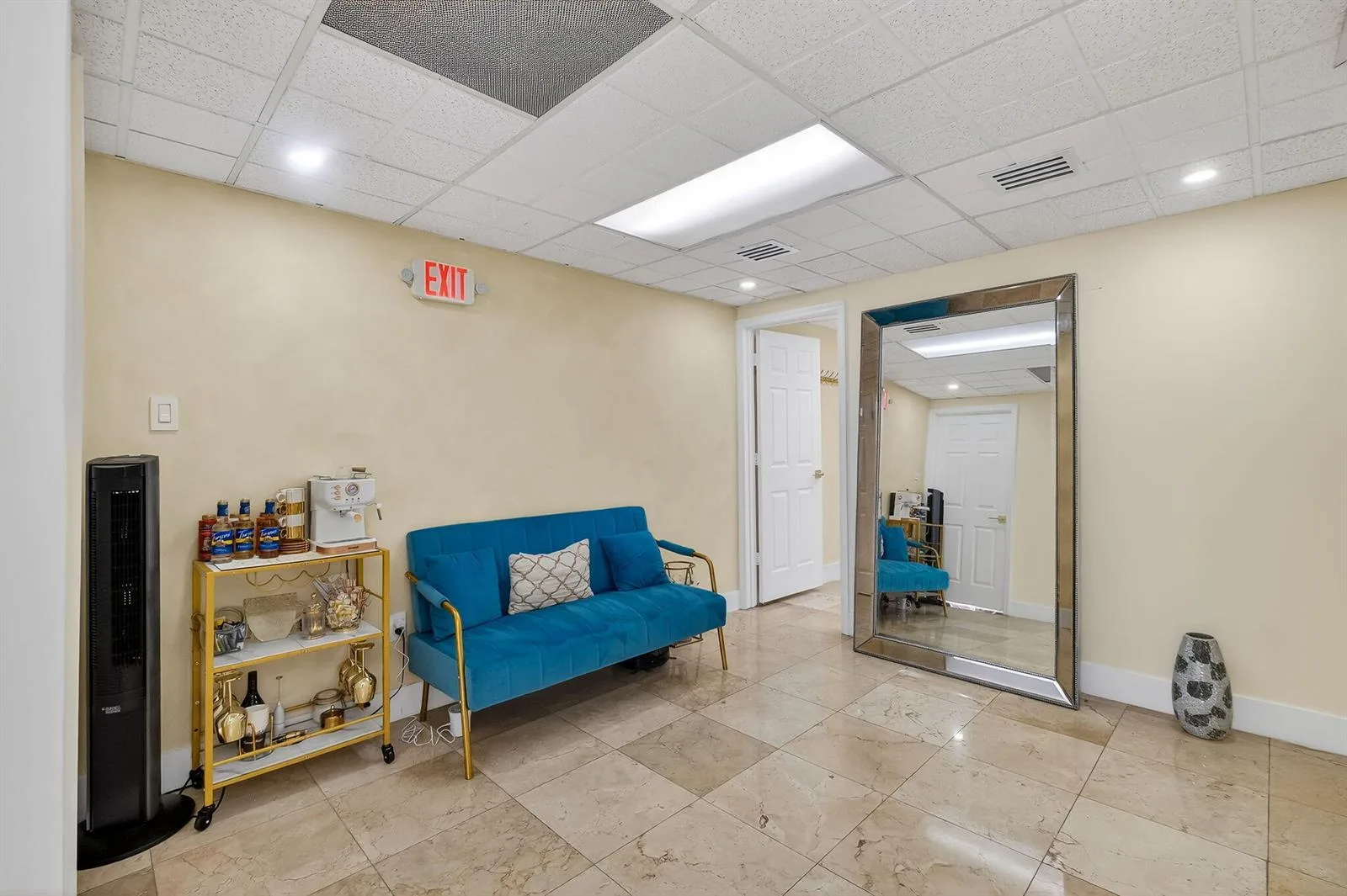 Null Null Avenue, Miami, FL 33145 photo 9
