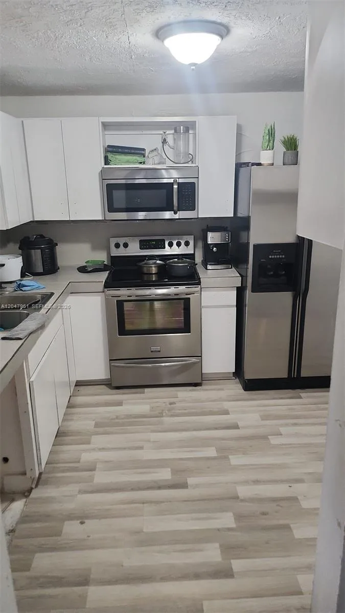 15115 NE 6th Ave # 32, Miami, FL 33162 photo 3