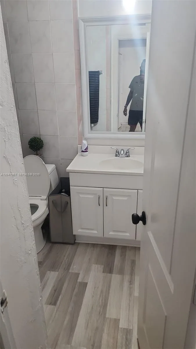15115 NE 6th Ave # 32, Miami, FL 33162 photo 4