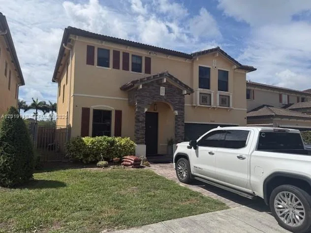 16564 SW 43rd St, Unincorporated Dade County, FL 33185