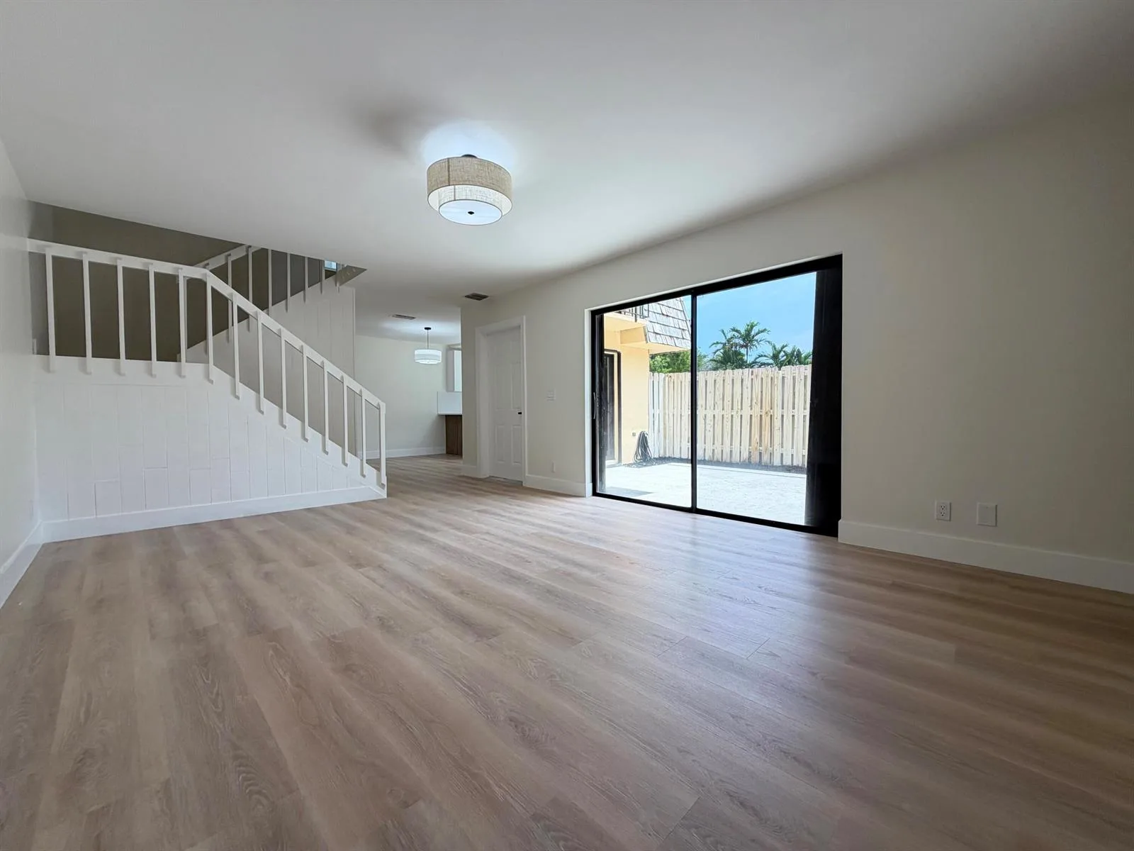 169 Lake Arbor Drive, Palm Springs, FL 33461 photo 8