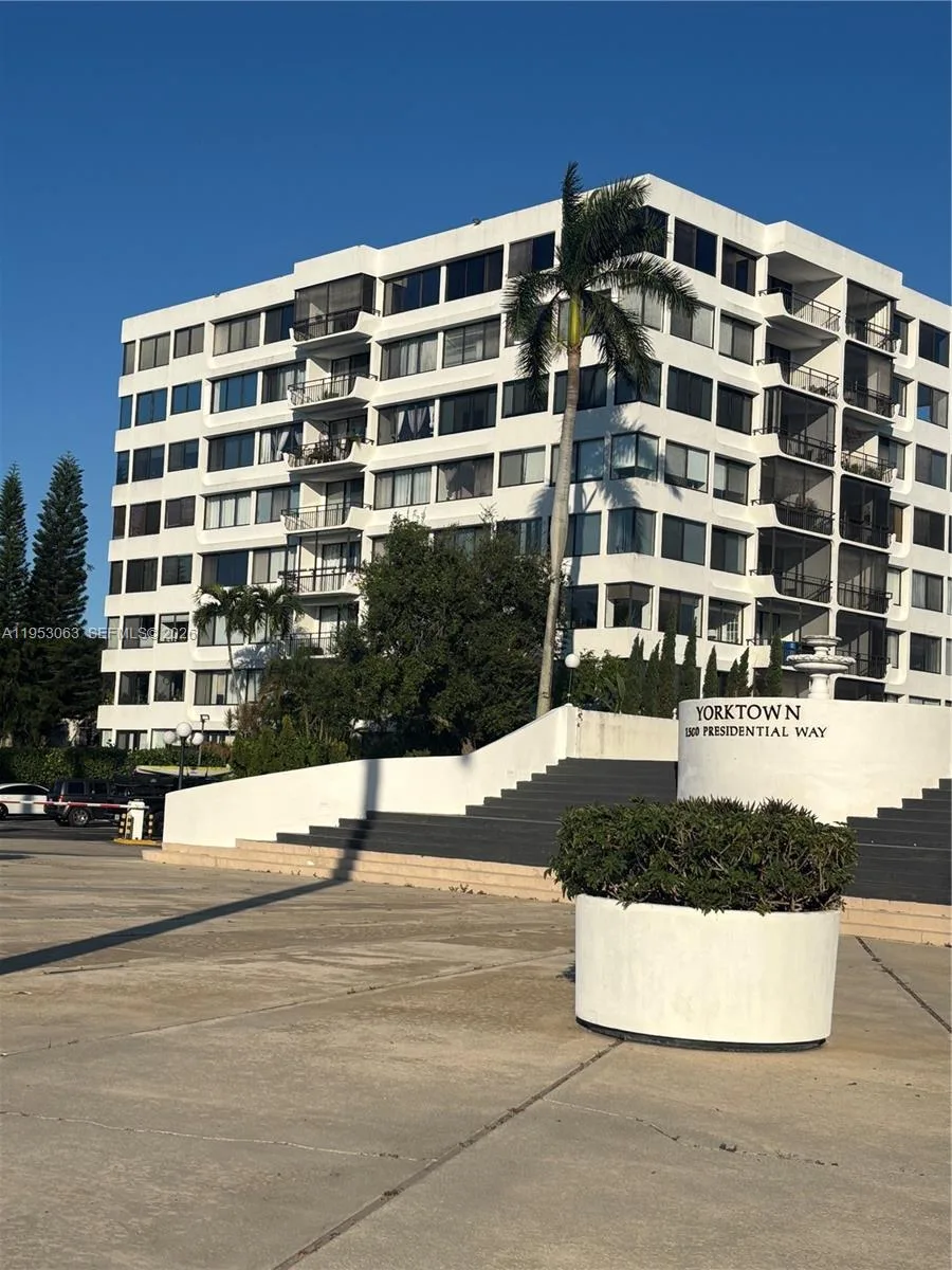 1500 Presidential Way # 504, West Palm Beach, FL 33401