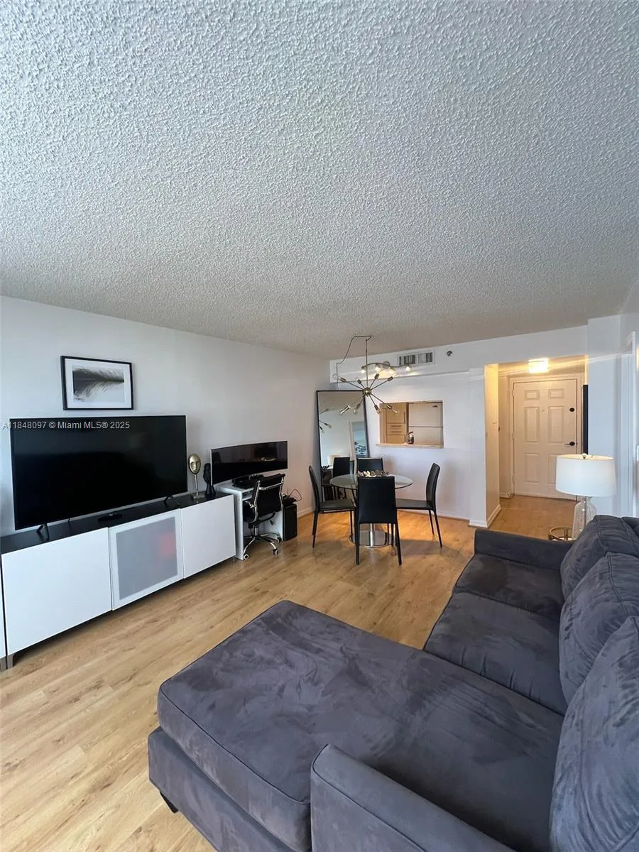 540 Brickell Key Dr # 1524, Miami, FL 33131 photo 10