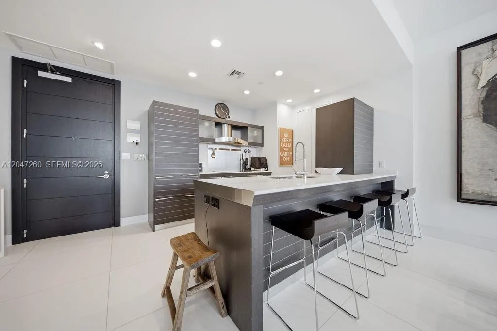 200 Biscayne Boulevard Way # 5110, Miami, FL 33131 photo 4