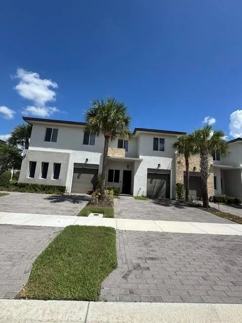 551 PIONEER Way, Royal Palm Beach, FL 33411 — photo 2 of 17