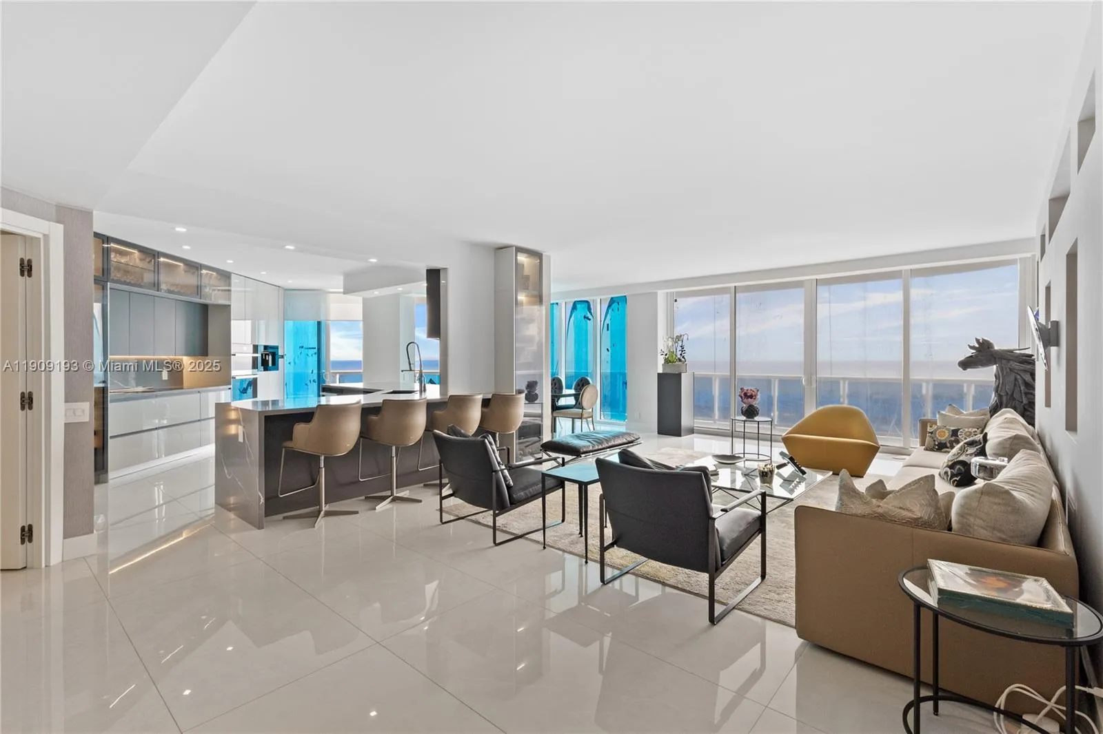 One Island Place – photo 17