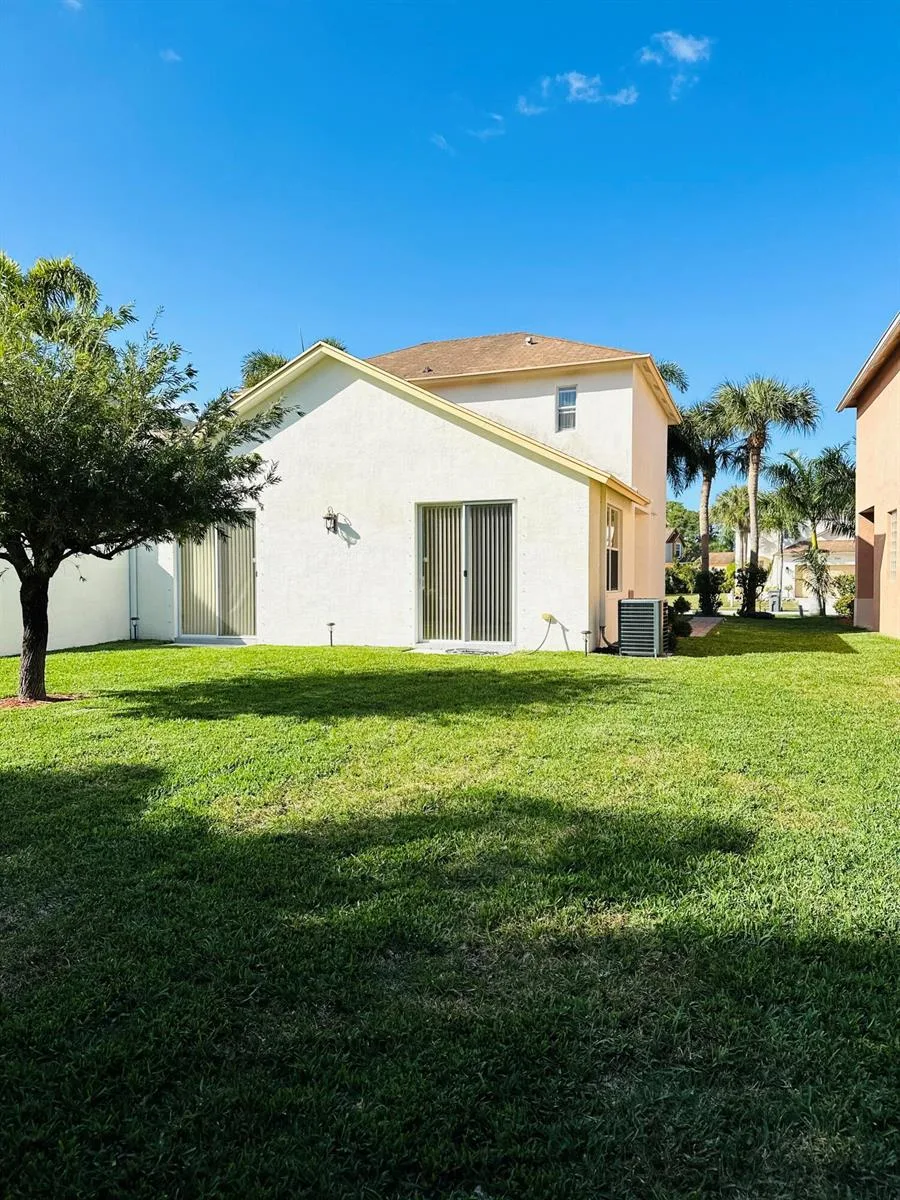 5780 Azalea Circle, West Palm Beach, FL 33415 photo 4