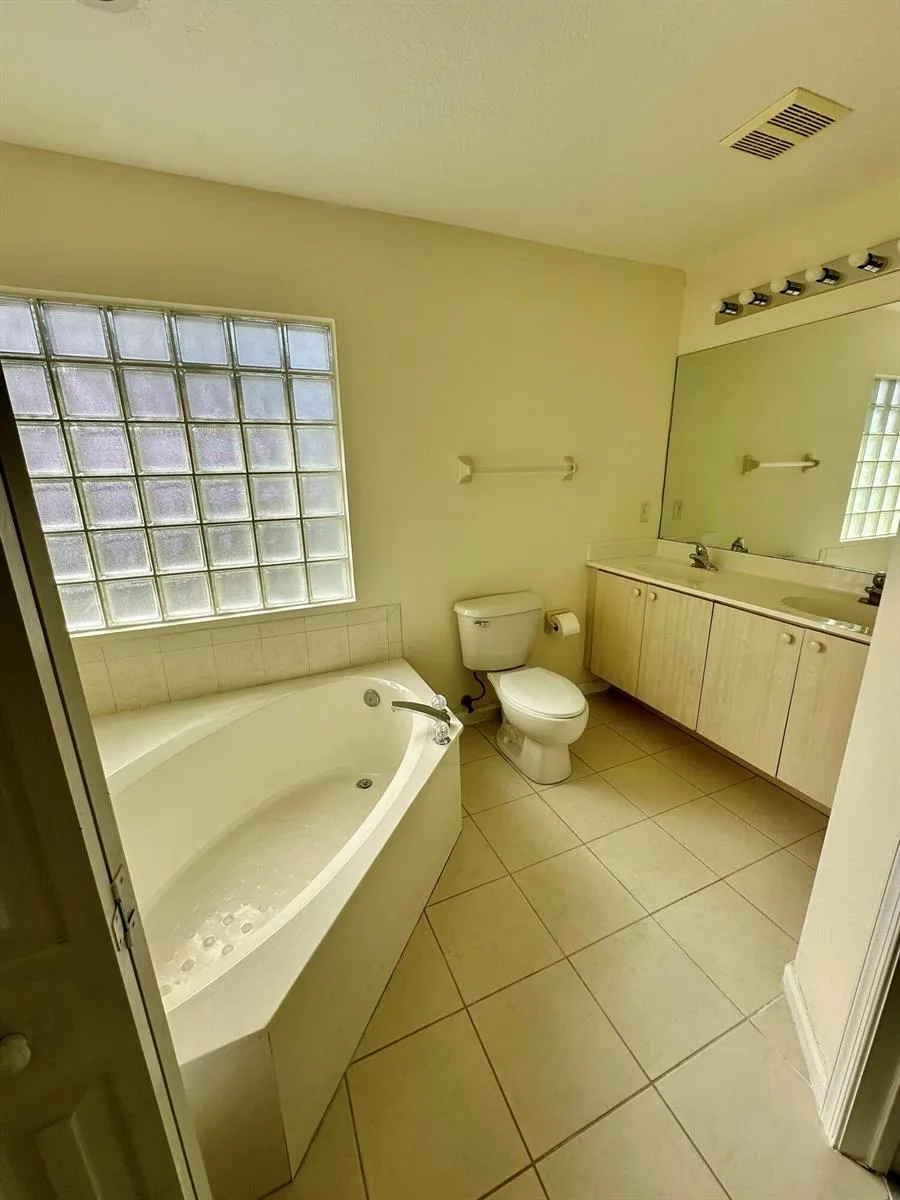 5780 Azalea Circle, West Palm Beach, FL 33415 photo 7