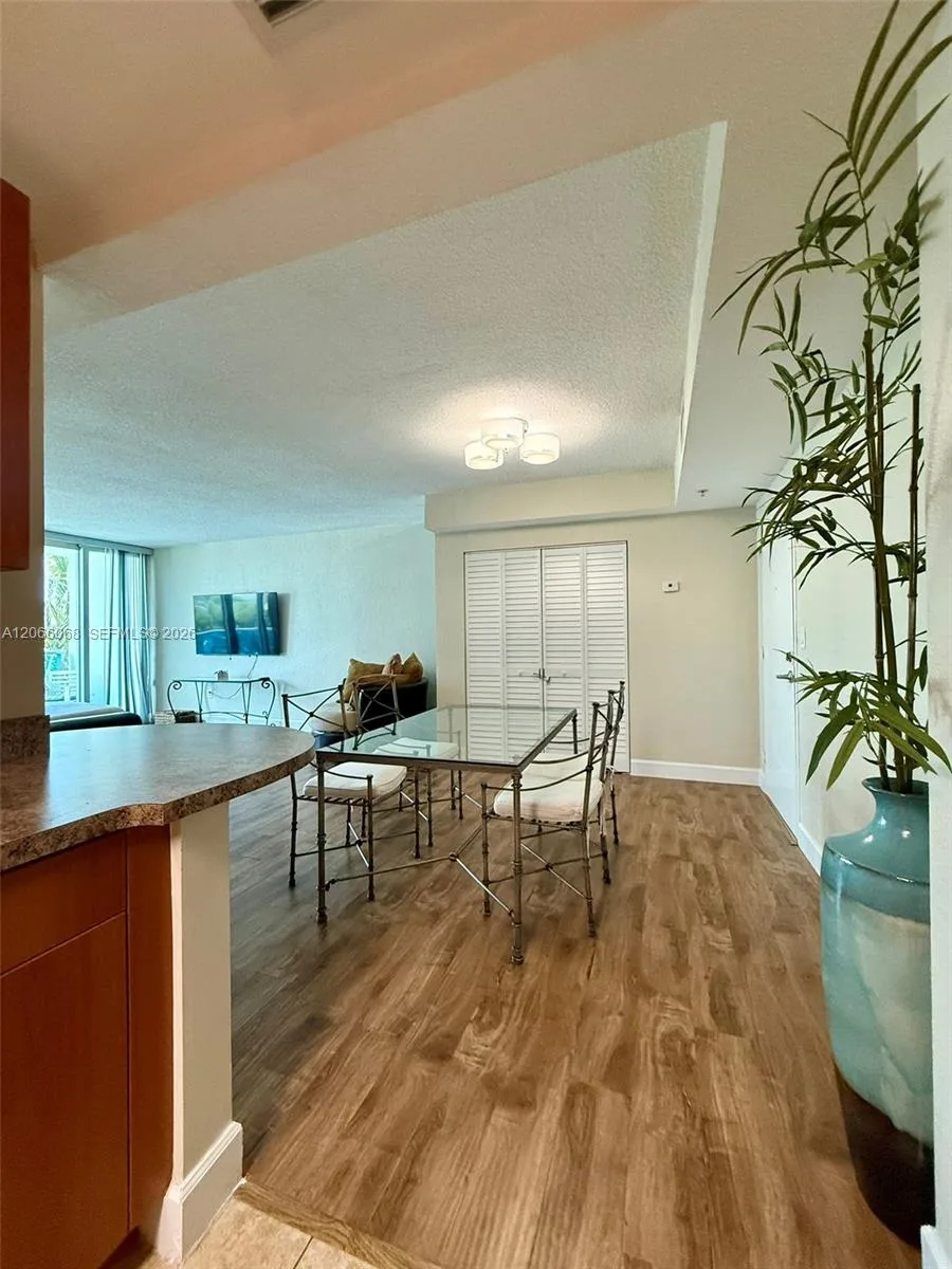 7501 E Treasure Dr # 3H, North Bay Village, FL 33141 photo 10