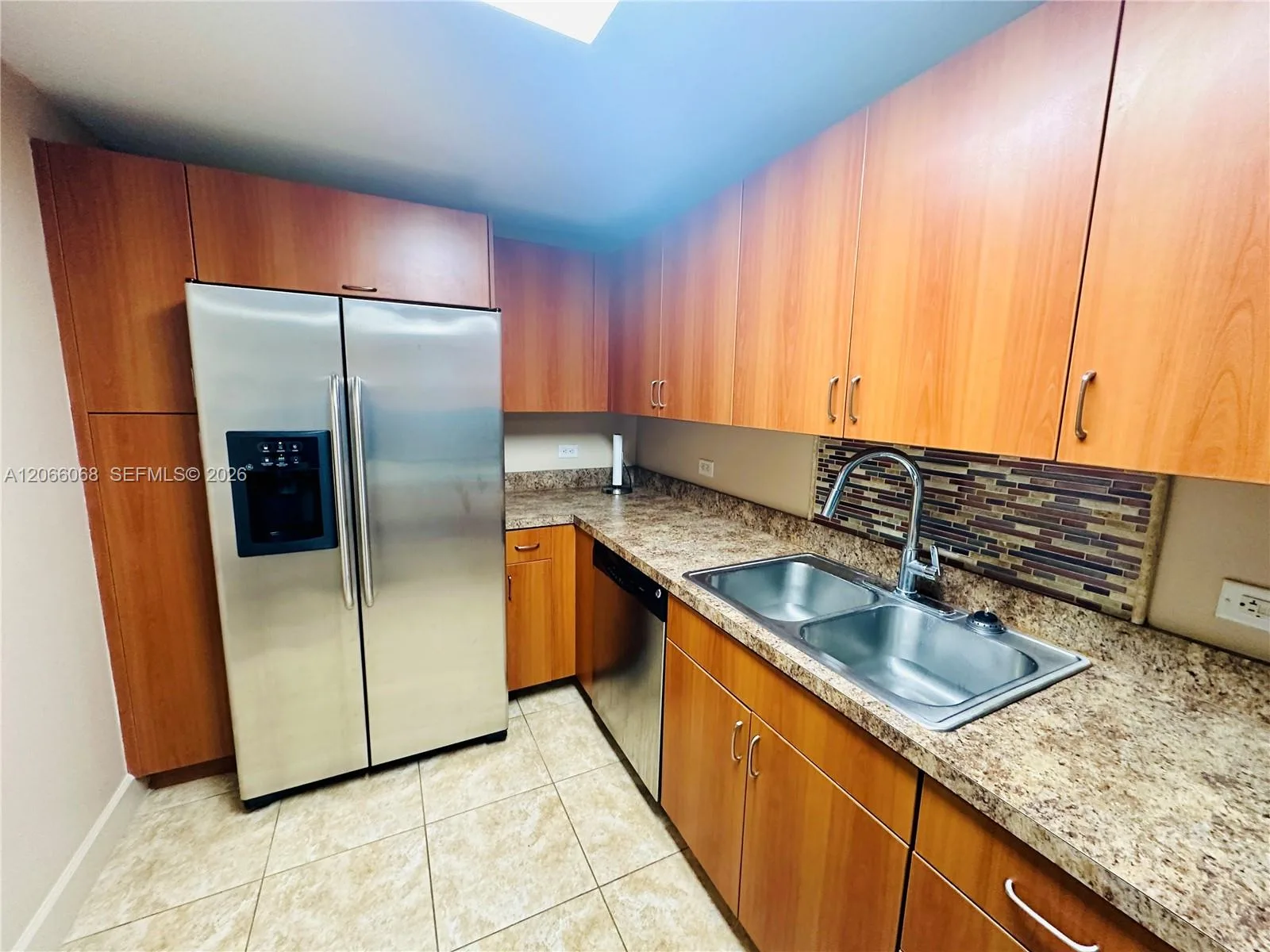 7501 E Treasure Dr # 3H, North Bay Village, FL 33141 photo 8