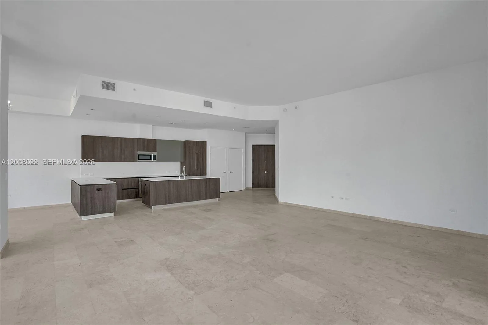 88 SW 7th St # 4011, Miami, FL 33130 photo 5