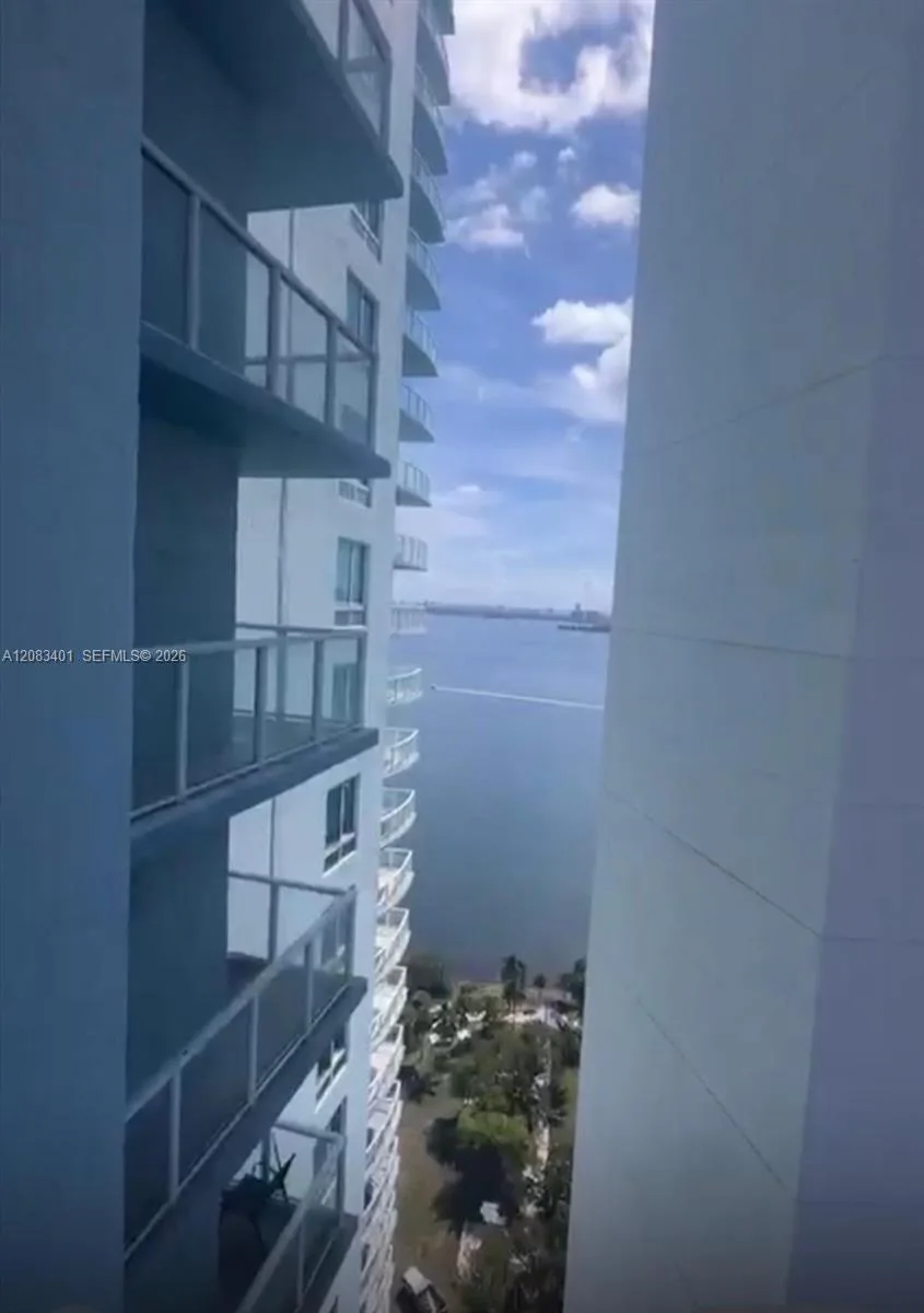 1900 N Bayshore Dr # 3007, Miami, FL 33132