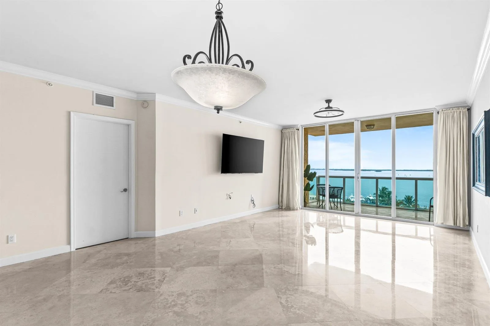 2650 Lake Shore Drive # 703, Riviera Beach, FL 33404 photo 9